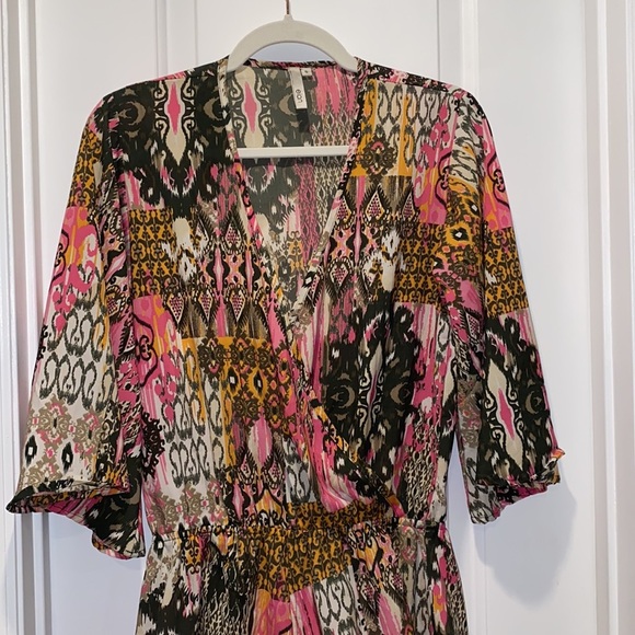 Elan Womens Colorful Romper 3/4 Sleeve V-Neck size S - Picture 2 of 4